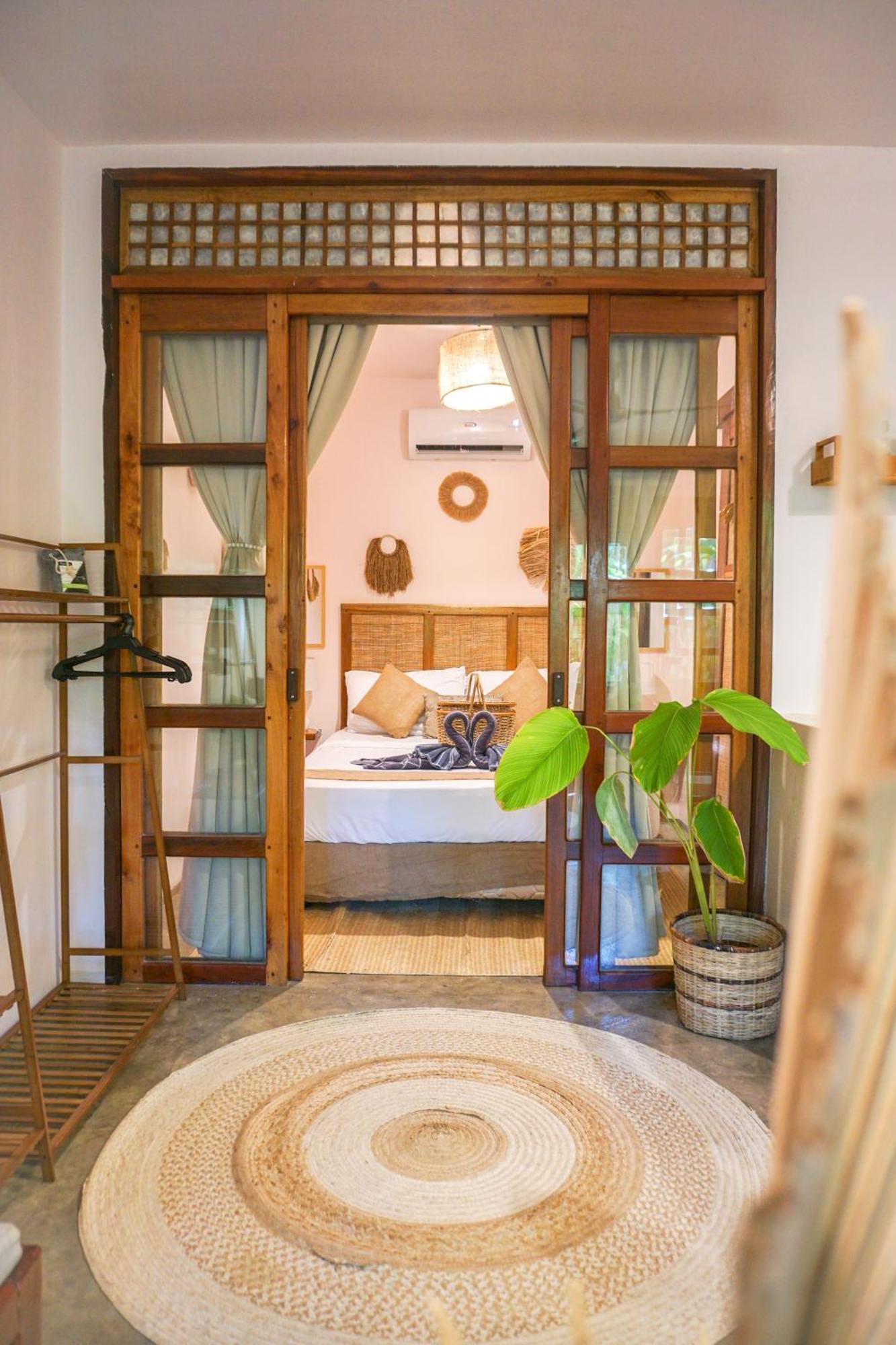 Greenhouse Siargao Roadside Boutique Apartments General Luna  Exterior photo